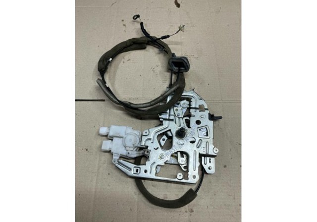 Замок дверей бічний/зсувний 826703236R RENAULT