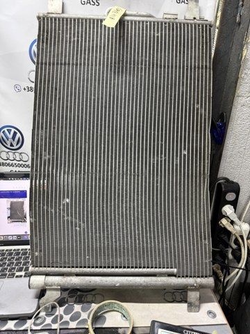 Радіатор системи охолодження кондиціонера Ауді Ку 3