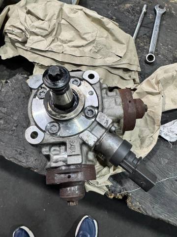 Насос паливний високого тиску (ПНВТ) - DIESEL 13518577655 BMW