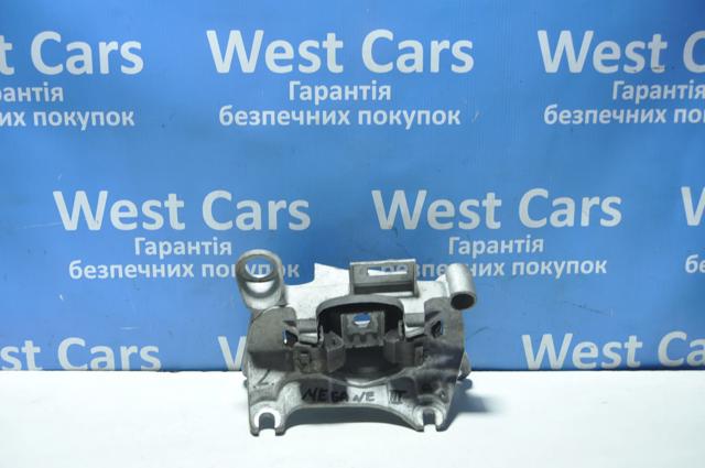 Ліва подушка двигуна 112205136R RENAULT
