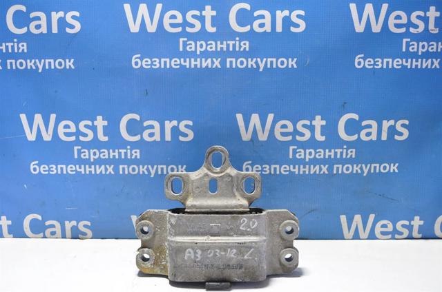 Подушка (опора) двигуна, ліва 1K0199555T VAG