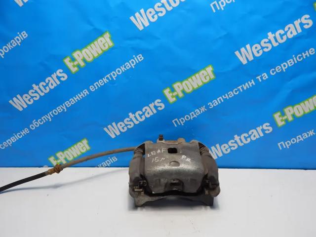 Супорт гальмівний, передній, правий 410013TA0A NISSAN