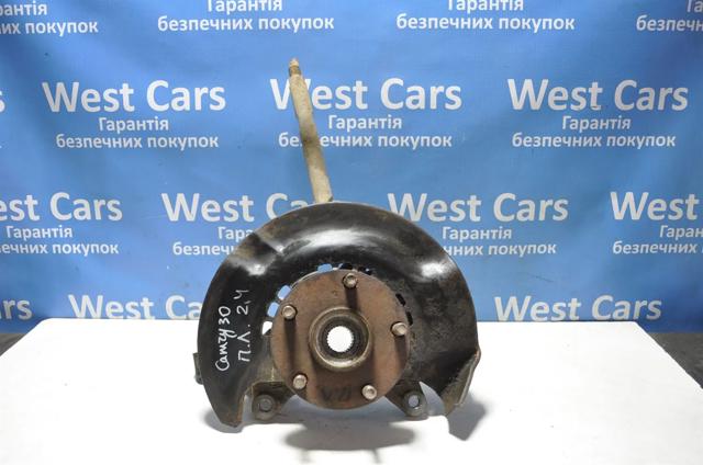 Цапфа поворотна ліва 4321206150 TOYOTA