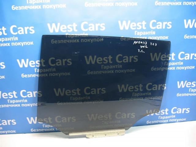 Скло заднє ліве 6810405160 TOYOTA