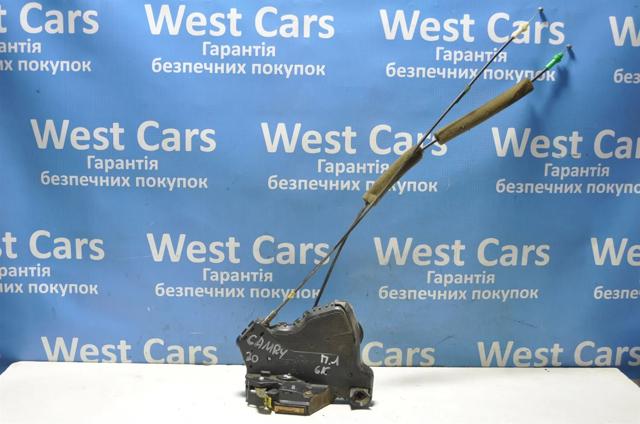 Замок дверей водія 69040AA050 TOYOTA