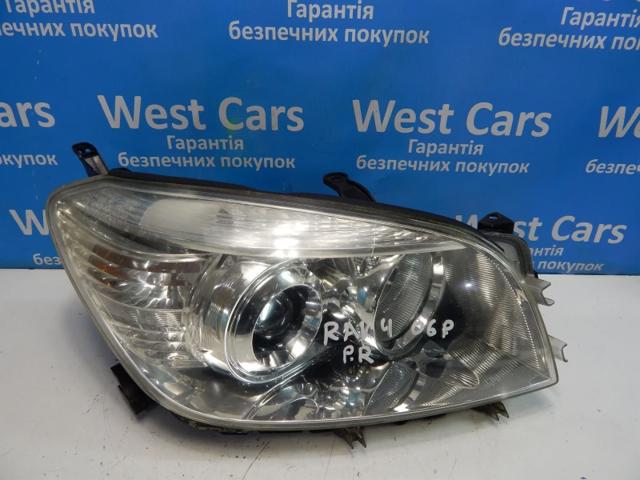Права блок фара 8113042290 TOYOTA