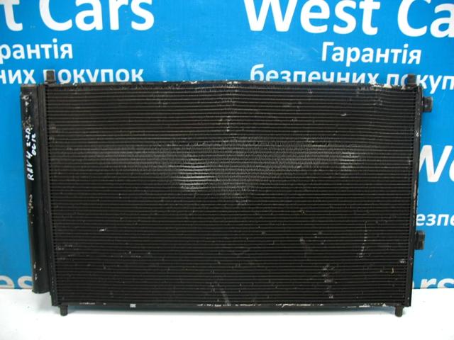 Конденсатор системи охолодження системи Toyota RAV4 3