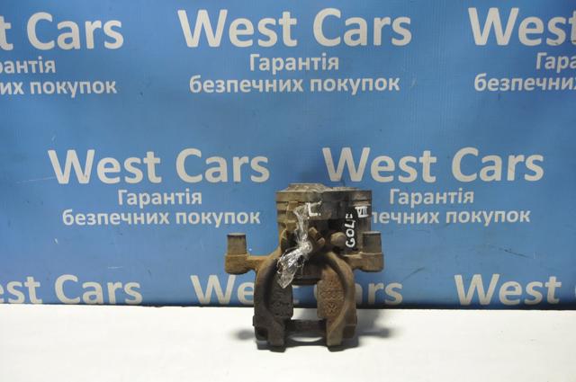 Задній гальмівний супорт лівий 8V0615423D VAG