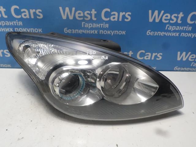 Фара комбінована, передня 921022R010 HYUNDAI