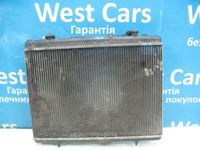 Радіатор охолодження двигуна 9657576580 PEUGEOT