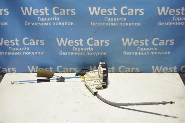 Замок дверей водія A2047201535 MERCEDES