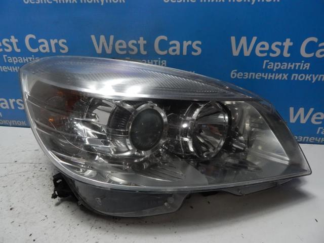 Фара передня права A2048200661 MERCEDES