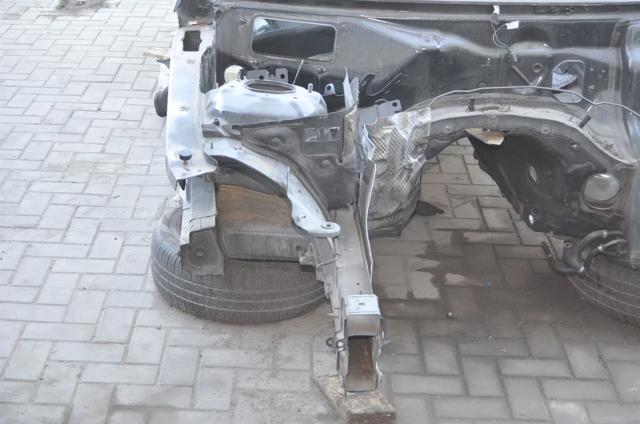 Лонжерон рами передній правий A2126200650 MERCEDES