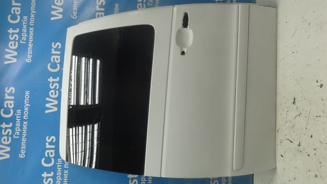Двері бокові праві зсувні білі з склом-a4147300005 можливість встановлення на власному сто в місті луцьк A4147300005