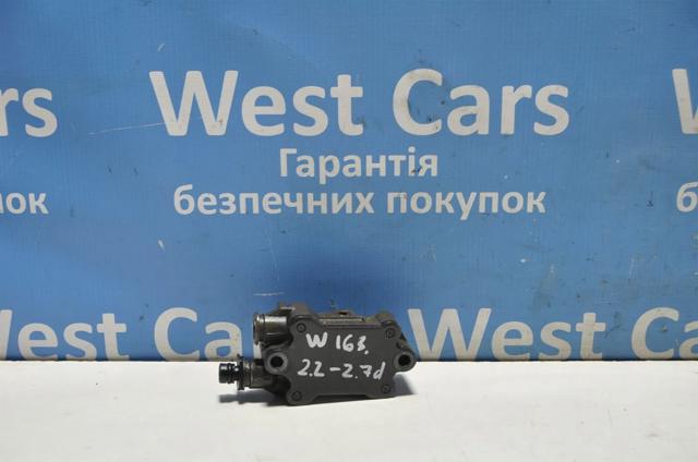 Паливний насос, механічний A6110900250 MERCEDES