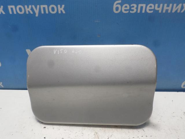 Дверцята бензобака Mercedes Vito 1