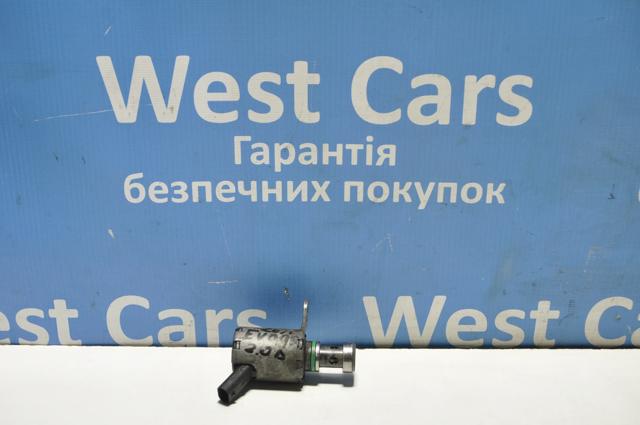 Клапан регулювання тиску масла LR073684 LAND ROVER