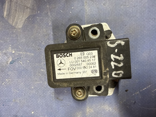 Датчик поперечного прискорення (ESP) A0015404517 MERCEDES