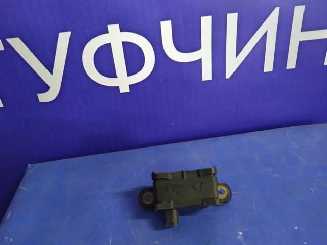 Датчик поперечного прискорення (ESP) A0045423918 MERCEDES