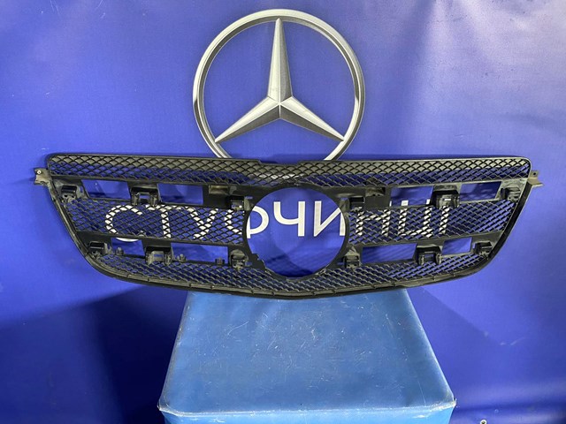 Решітка A1668850054 MERCEDES