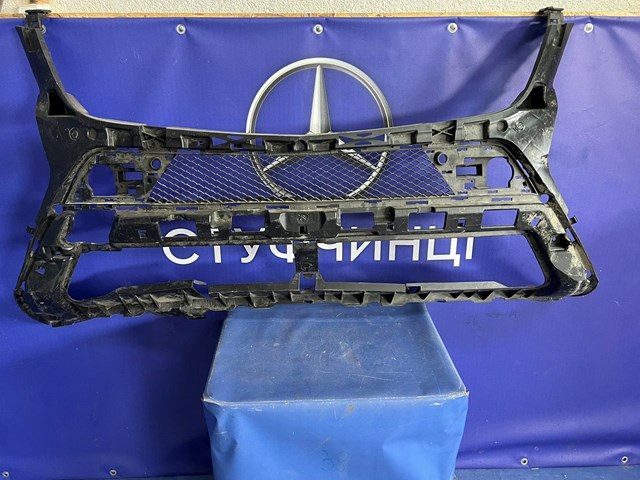 Кронштейн бампера переднього, центральний A1668851465 MERCEDES