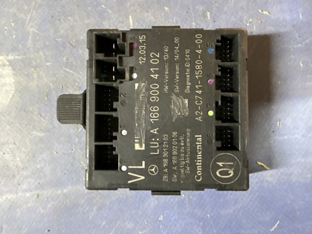 Блок комфорту передніх дверей A1669004102 MERCEDES