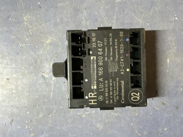 Блок комфорту задніх дверей A1669006407 MERCEDES