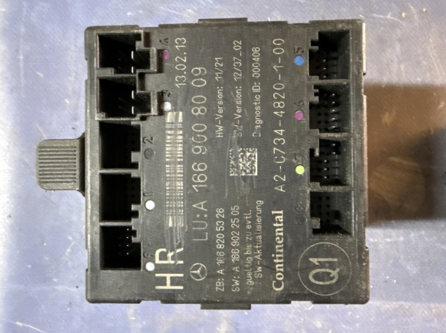 Блок комфорту задніх дверей A1669008009 MERCEDES