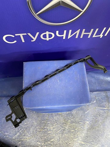 Кронштейн бампера заднього, центральний A1678853805 MERCEDES