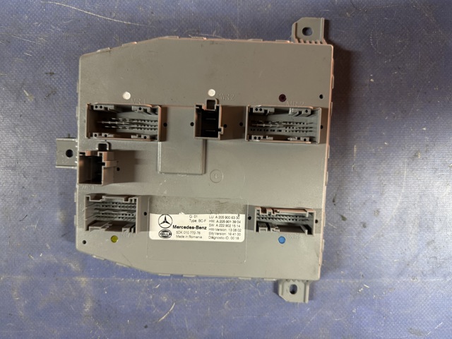 Блок управління сигналами SAM A2059006330 MERCEDES