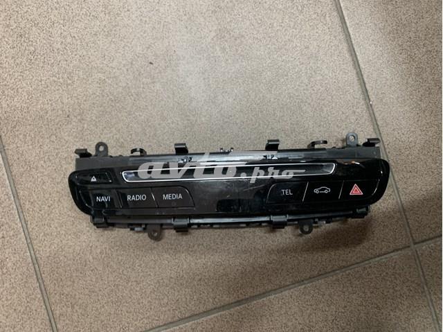 Блок кнопок центральної консолі A2059054601 MERCEDES