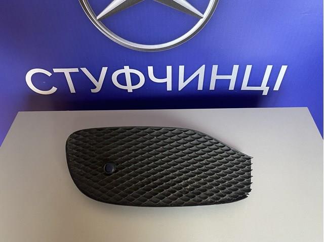 Решітка переднього бампера, ліва A2138851500 MERCEDES