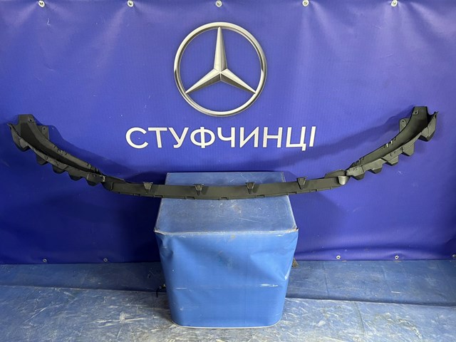 Кронштейн бампера переднього, центральний A2228855900 MERCEDES