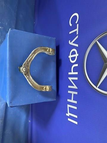 Важіль передньої підвіски верхній, правий A4633308001 MERCEDES