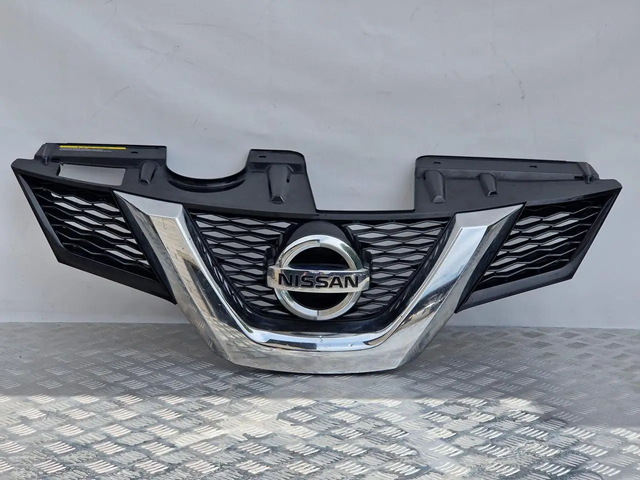 Решітка 623104BA0A NISSAN
