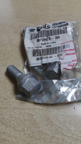 Болти до колеса Fiat Doblo II