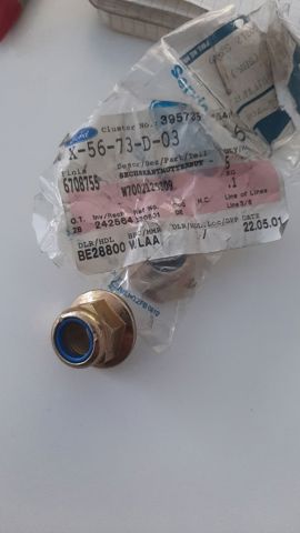 Болт / гайка кріплення 6708755 FORD