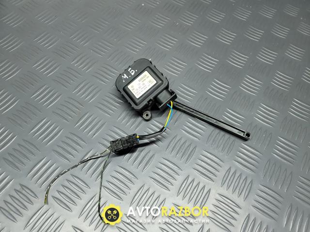 Мотор заслінки печі 0132801108 MERCEDES