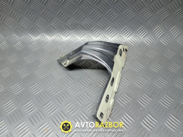 Кронштейн кріплення крила переднього правого, передній 1T0821136 VAG
