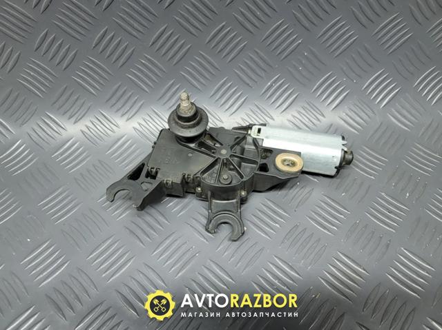 Моторчик заднього двірника 1U9955711 VAG