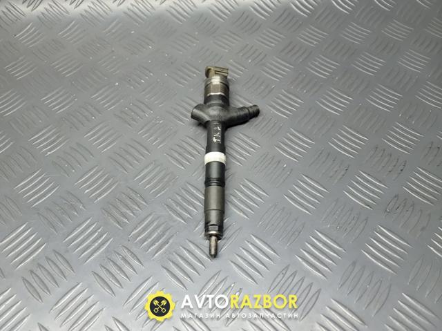 Форсунка інжектора 236700G010 TOYOTA