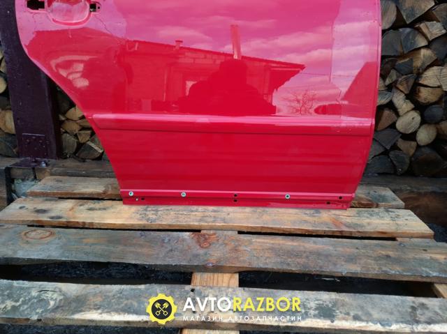 Двері задні в зборі 3B9833052AC VAG