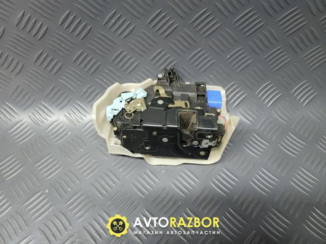 Замок дверей водія 3D1837015 VAG