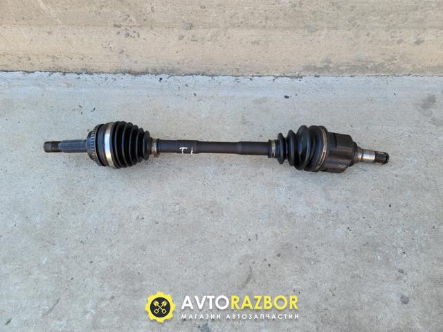Привід лівий 4342052060 TOYOTA