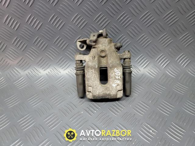 Скоба супорту заднього 440467 PEUGEOT