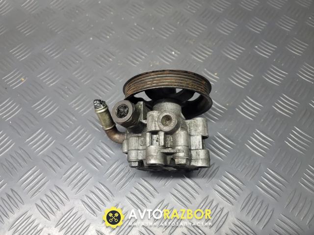 Насос гідропідсилювача керма (ГПК) 4431005100 TOYOTA
