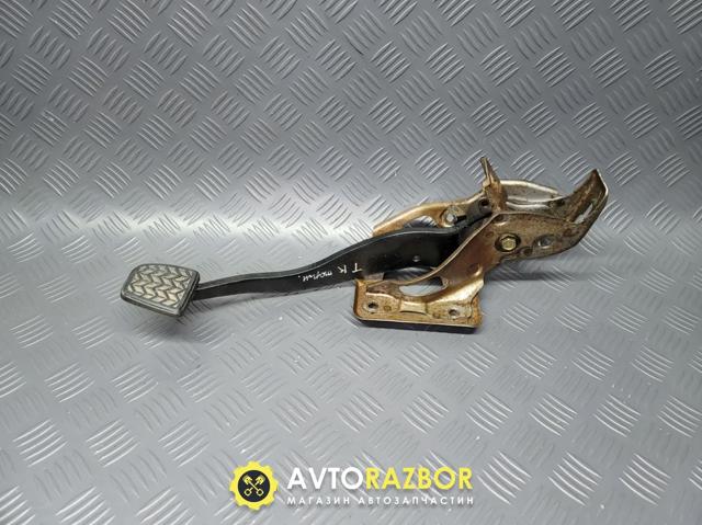 Педаль гальма 471010F010 TOYOTA