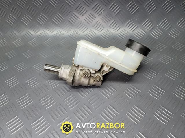 Циліндр головний гальма (Гідротормоз) 4720752021 TOYOTA