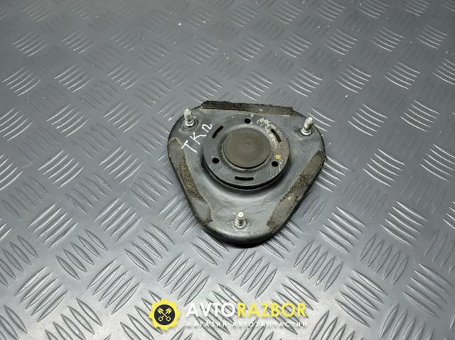 Кріплення переднього амортизатора 4860905040 TOYOTA