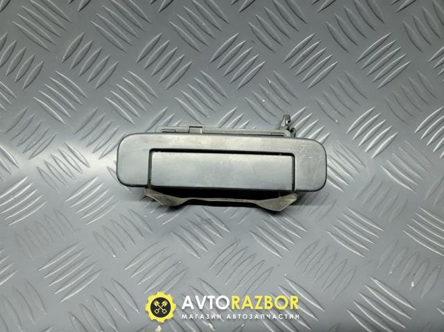 Ручка задніх дверей зовнішня, ліва 4A0839205G VAG